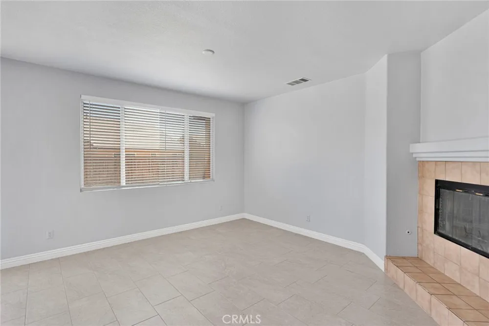 14573 Handsdale Street Adelanto, CA 92301