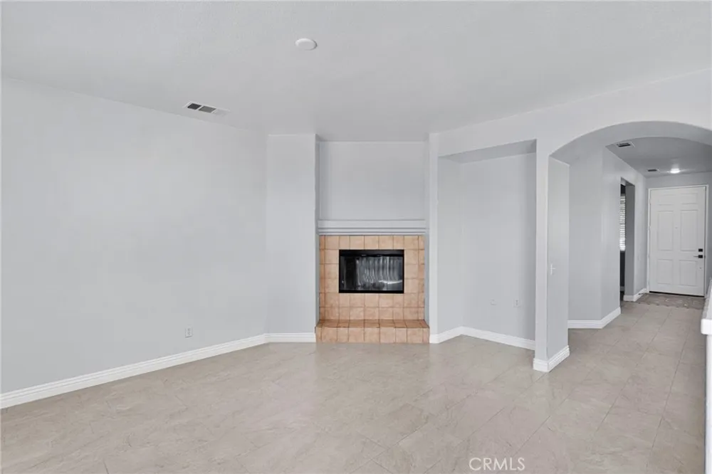 14573 Handsdale Street Adelanto, CA 92301