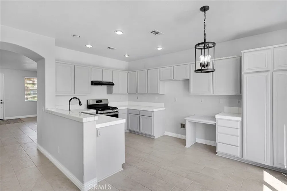 14573 Handsdale Street Adelanto, CA 92301
