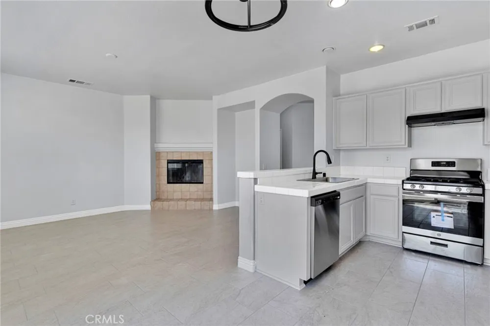 14573 Handsdale Street Adelanto, CA 92301