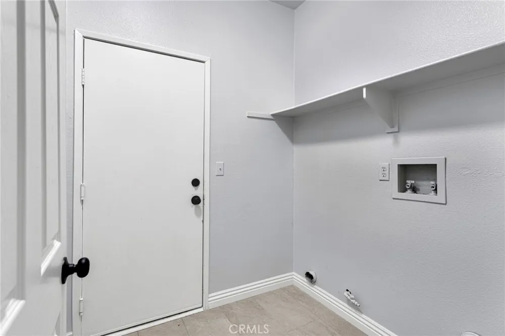 14573 Handsdale Street Adelanto, CA 92301
