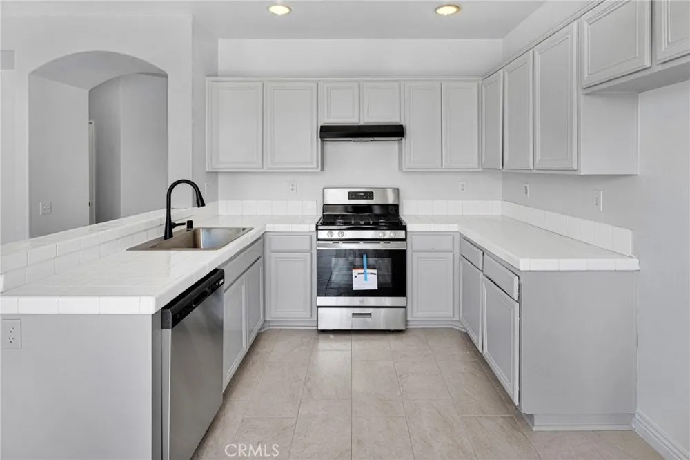 14573 Handsdale Street Adelanto, CA 92301
