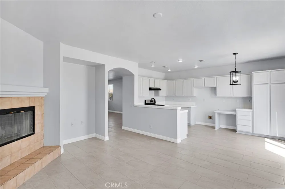 14573 Handsdale Street Adelanto, CA 92301