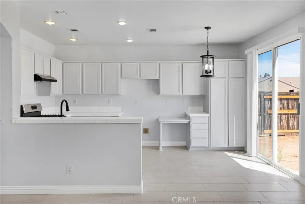 14573 Handsdale Street Adelanto, CA 92301