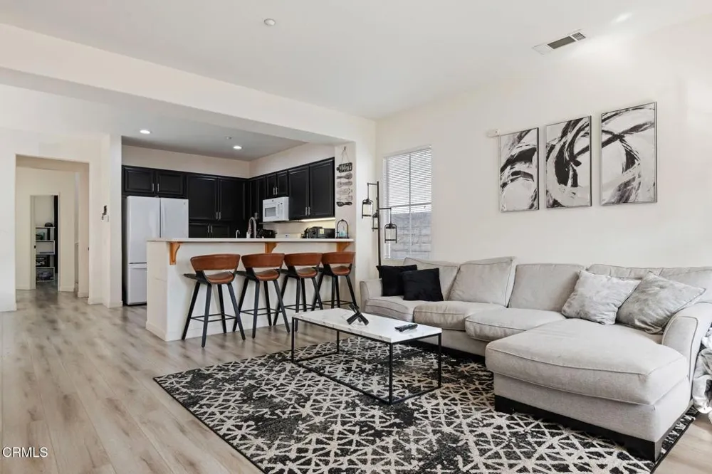1842 Sonata Drive Oxnard, CA 93030