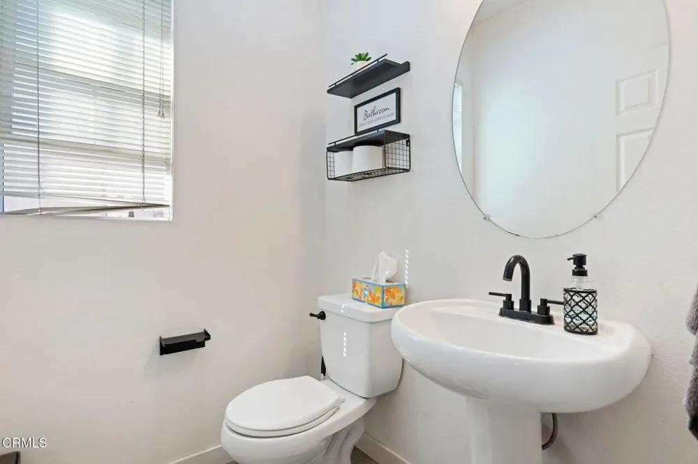 1842 Sonata Drive Oxnard, CA 93030