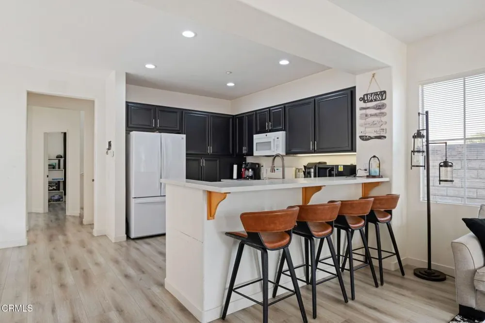 1842 Sonata Drive Oxnard, CA 93030