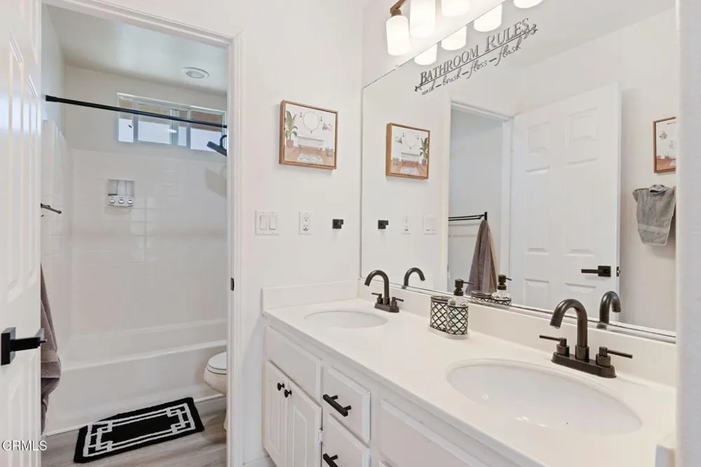 1842 Sonata Drive Oxnard, CA 93030