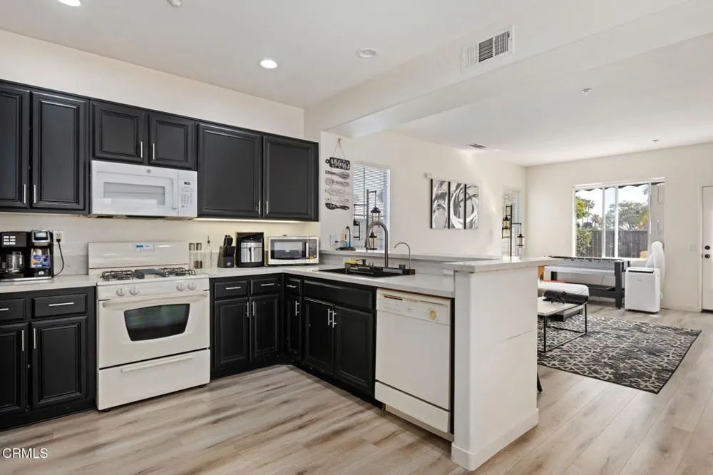 1842 Sonata Drive Oxnard, CA 93030
