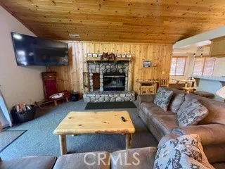 1416 Klamath Road Big Bear City, CA 92314