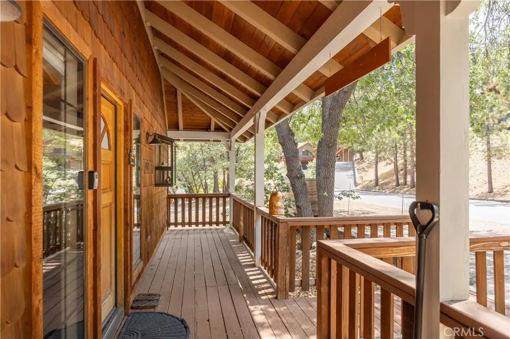 1416 Klamath Road Big Bear City, CA 92314