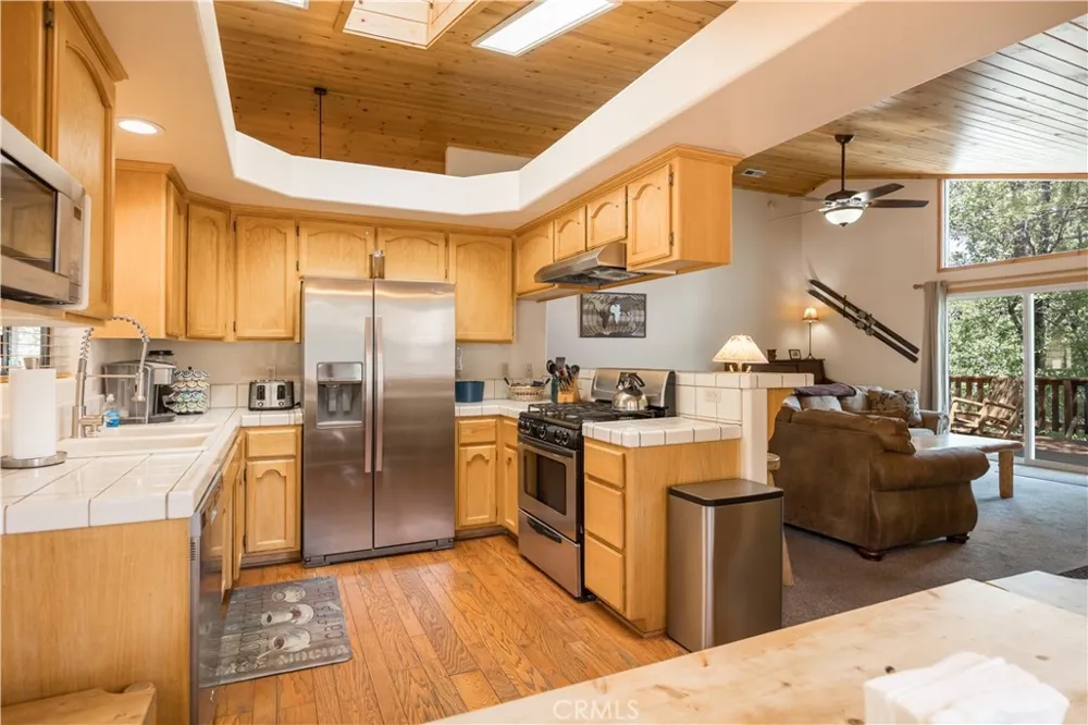 1416 Klamath Road Big Bear City, CA 92314