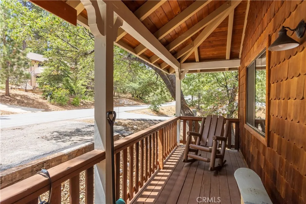 1416 Klamath Road Big Bear City, CA 92314