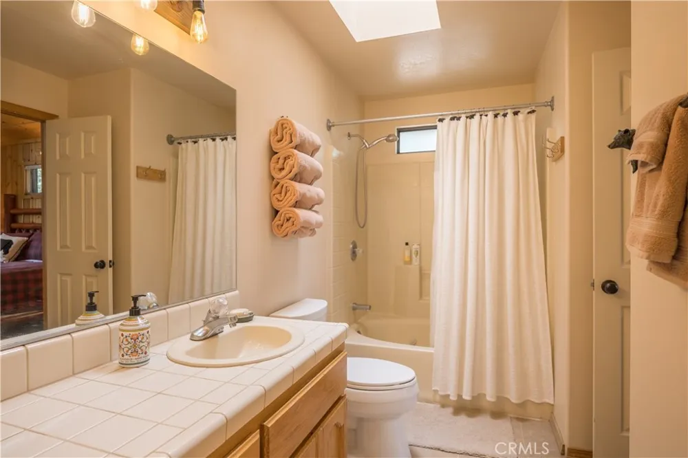 1416 Klamath Road Big Bear City, CA 92314