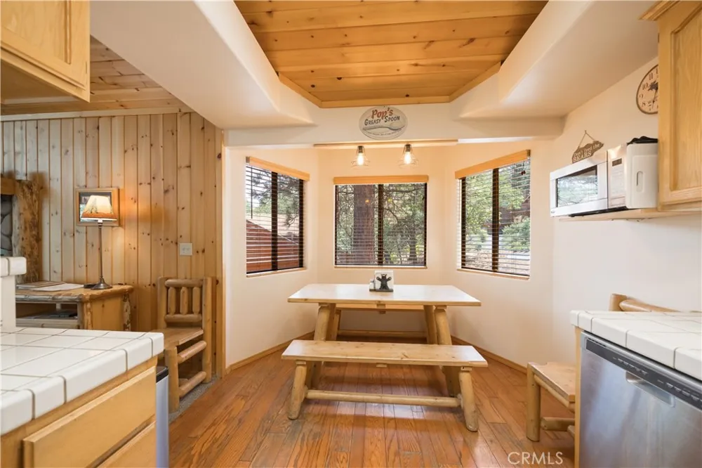 1416 Klamath Road Big Bear City, CA 92314