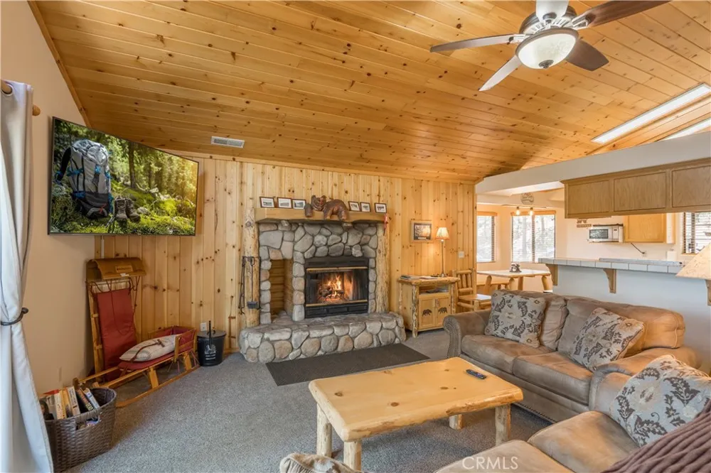 1416 Klamath Road Big Bear City, CA 92314