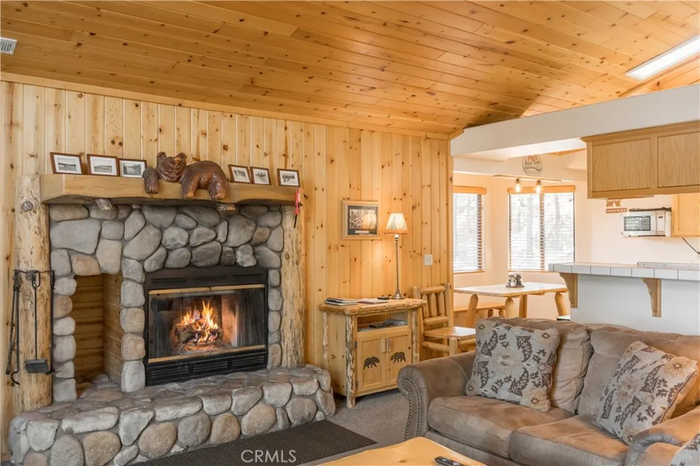 1416 Klamath Road Big Bear City, CA 92314