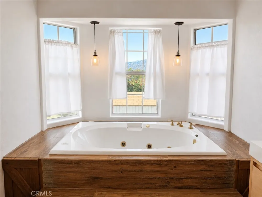 376 E 12th Beaumont, CA 92223