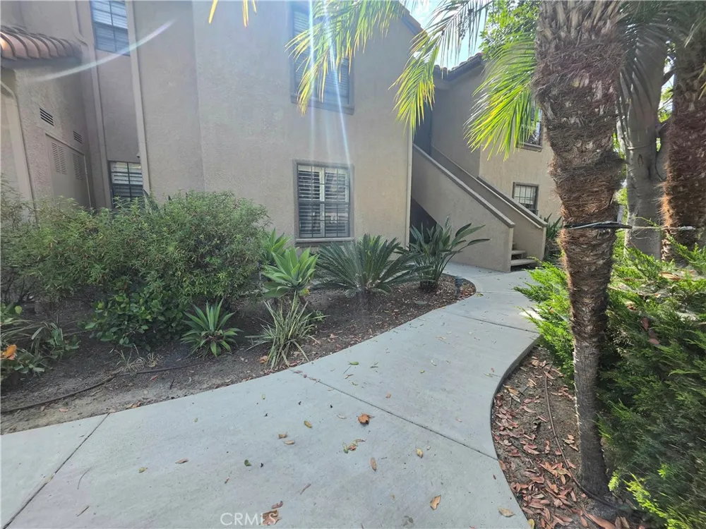 1072 Calle Del Cerro San Clemente, CA 92672