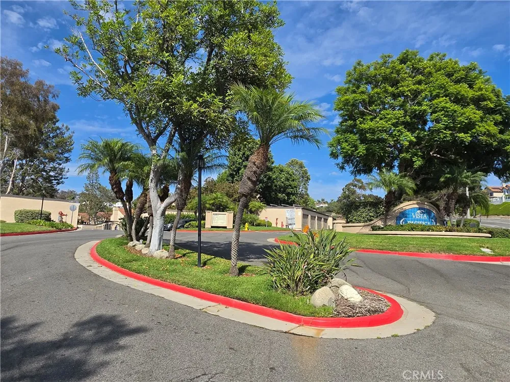 1072 Calle Del Cerro San Clemente, CA 92672