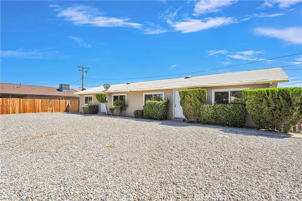 20933 Sioux Road #2 Apple Valley, CA 92308