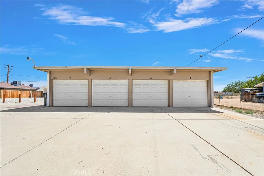 20933 Sioux Road #2 Apple Valley, CA 92308