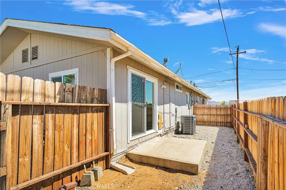 20933 Sioux Road #2 Apple Valley, CA 92308