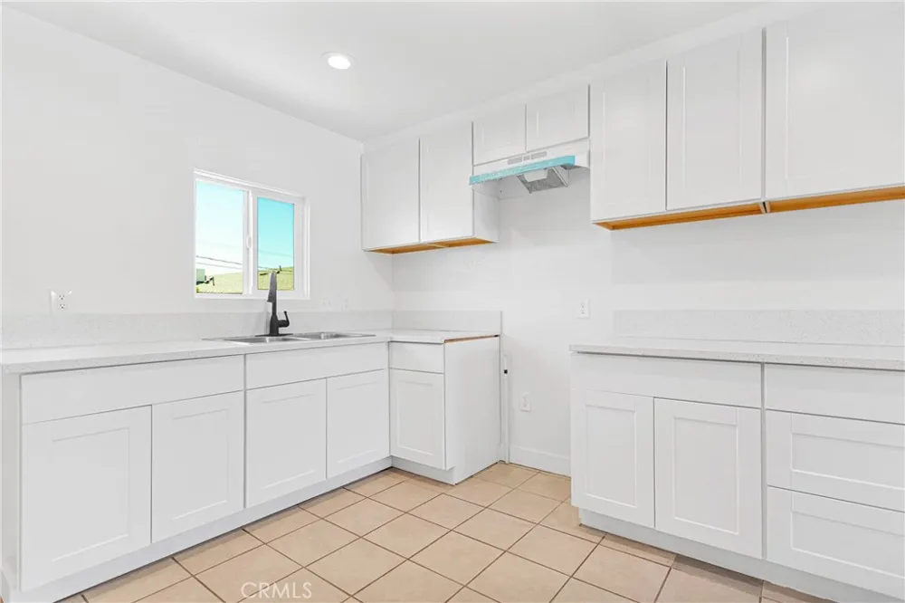 20933 Sioux Road #2 Apple Valley, CA 92308