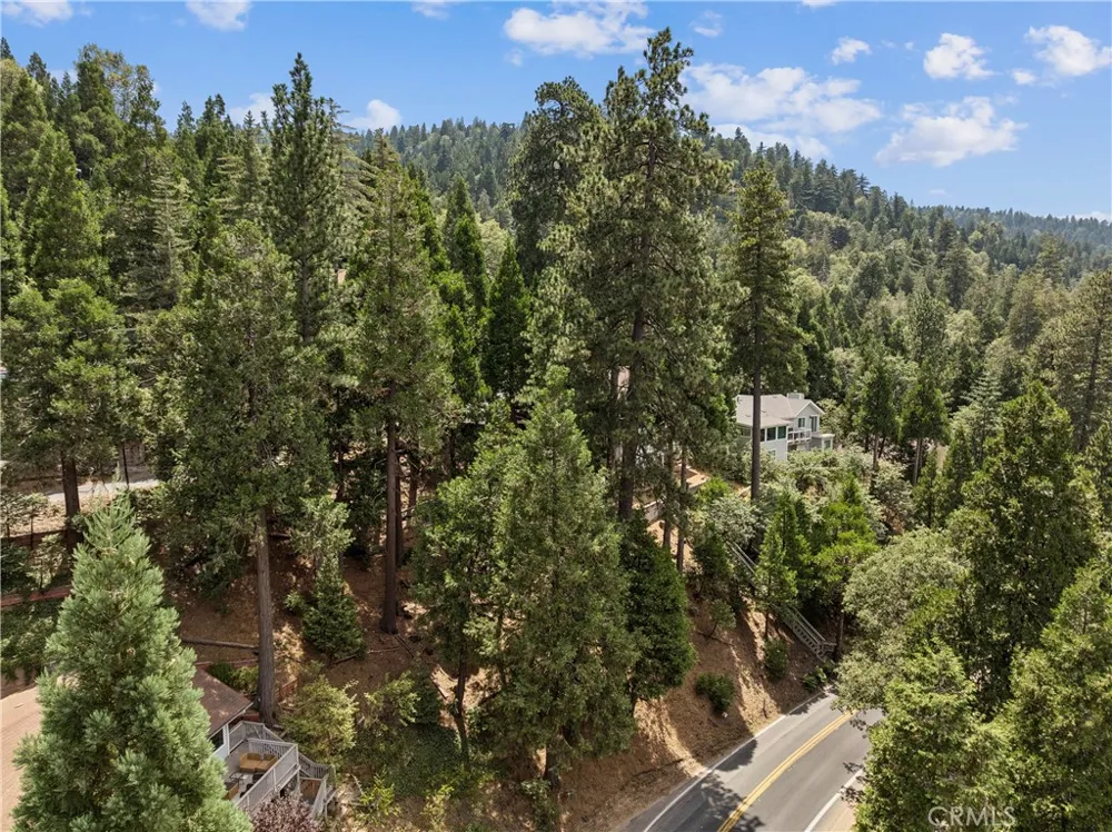San Moritz (0 Horst) Crestline, CA 92325