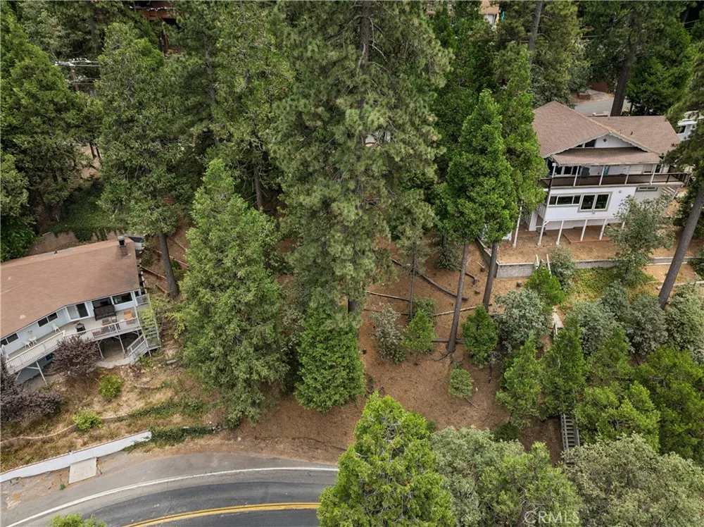 San Moritz (0 Horst) Crestline, CA 92325