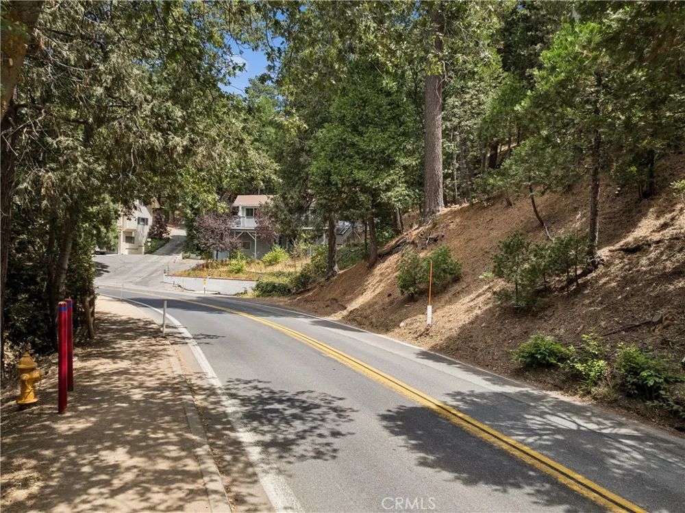 San Moritz (0 Horst) Crestline, CA 92325