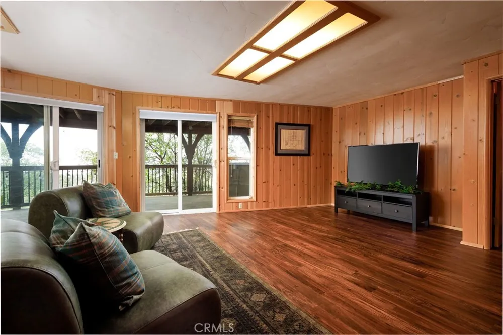 28975 Lassen Lake Arrowhead, CA 92352