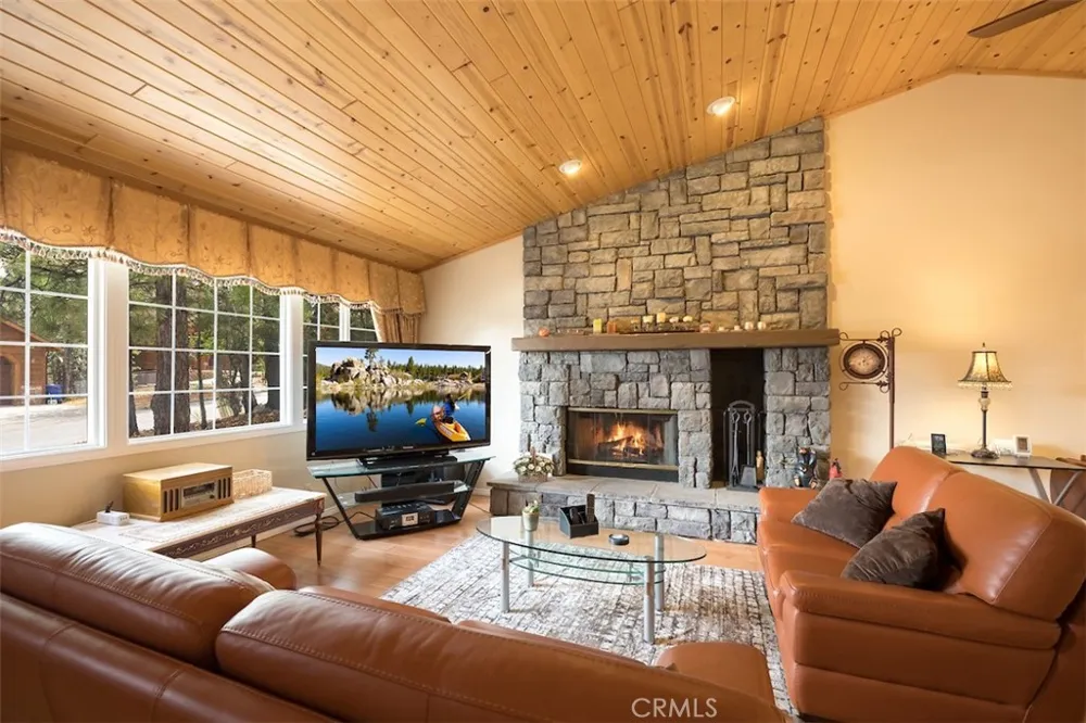 1171 Alameda Big Bear City, CA 92314