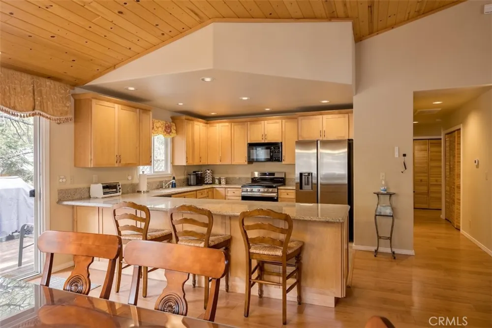1171 Alameda Big Bear City, CA 92314