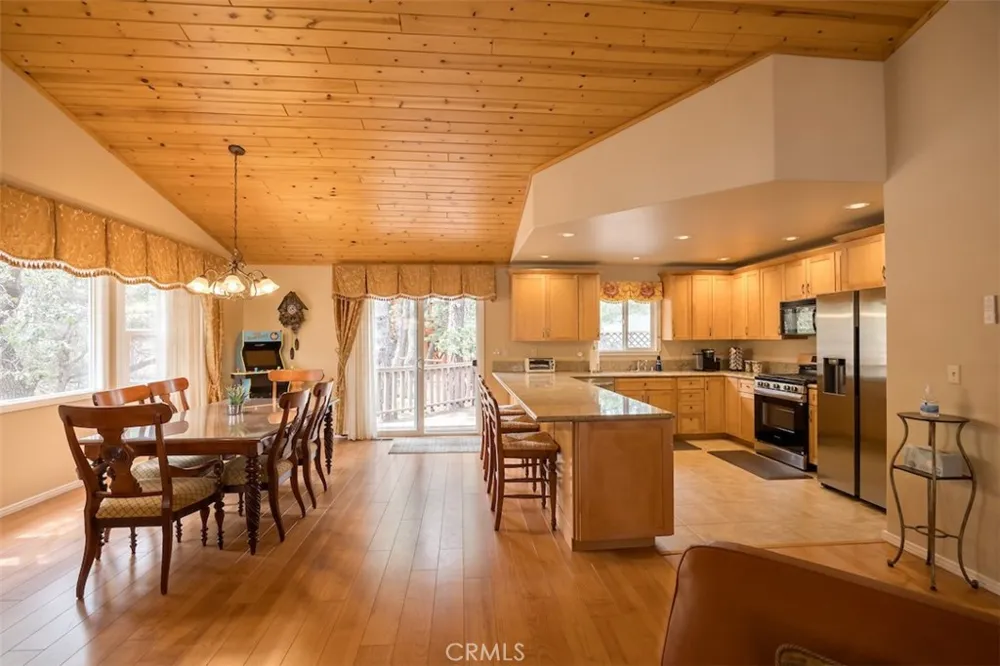1171 Alameda Big Bear City, CA 92314