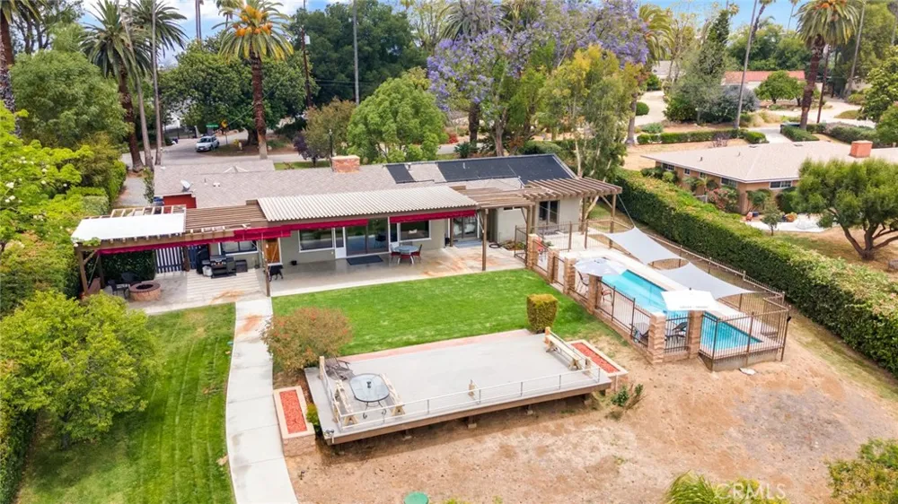 2886 Mcallister Riverside, CA 92503