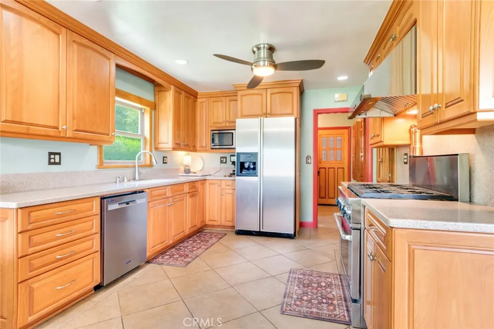 2886 Mcallister Riverside, CA 92503