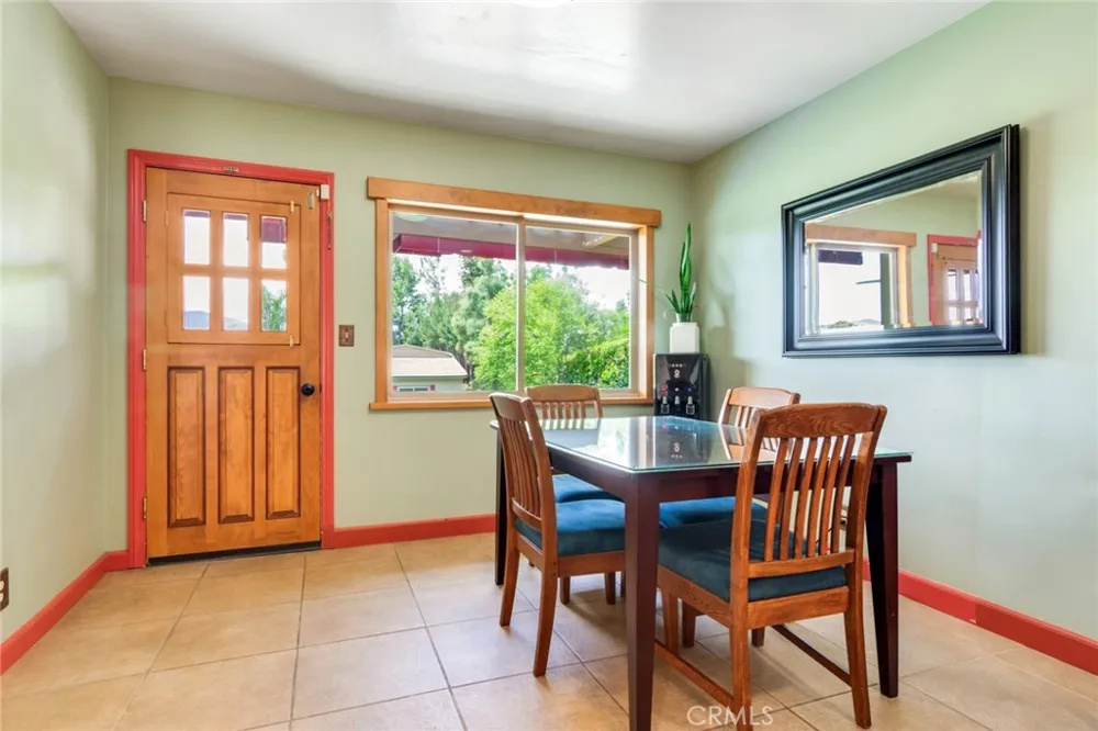 2886 Mcallister Riverside, CA 92503