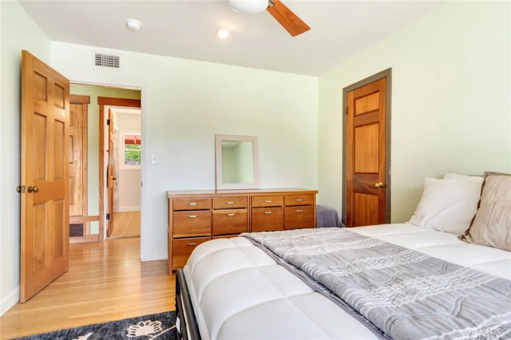 2886 Mcallister Riverside, CA 92503