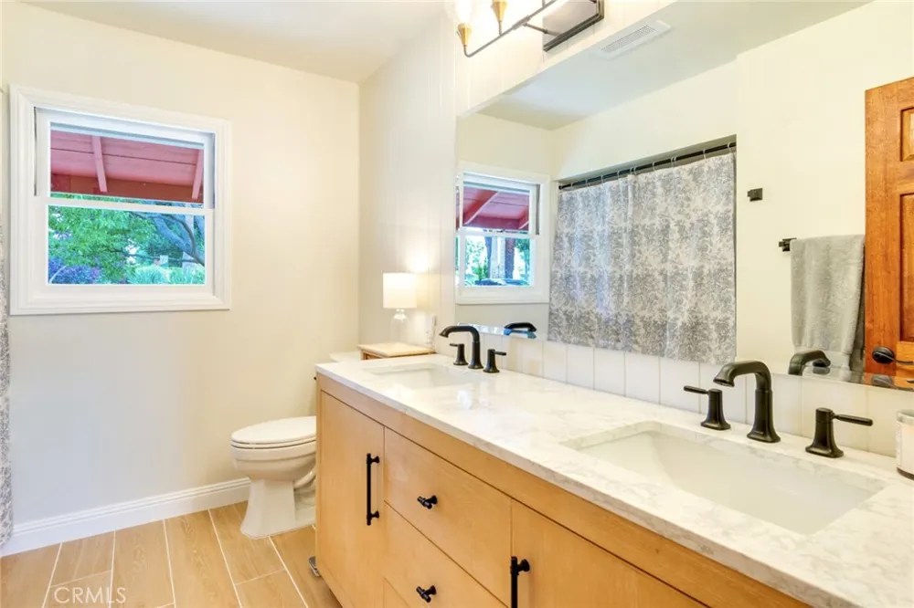 2886 Mcallister Riverside, CA 92503
