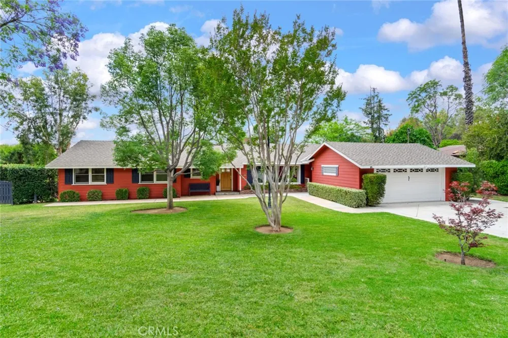 2886 Mcallister Riverside, CA 92503