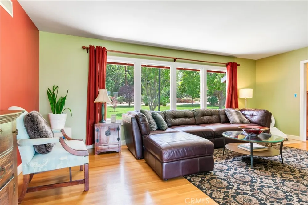 2886 Mcallister Riverside, CA 92503