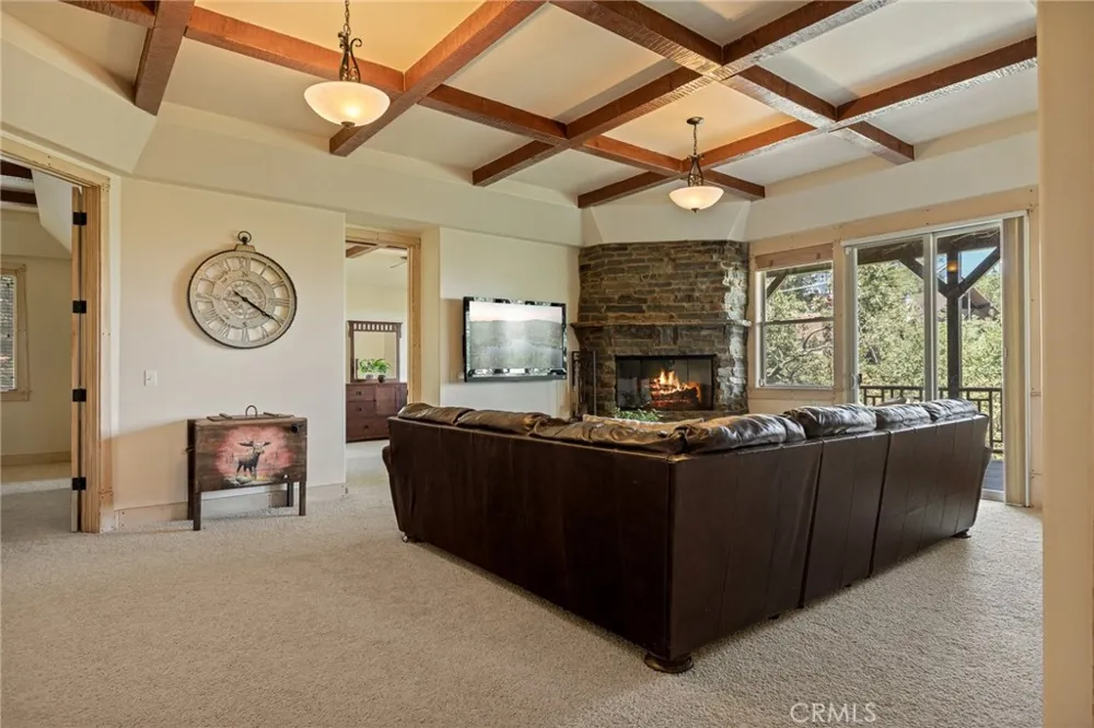 27920 Matterhorn Lake Arrowhead, CA 92352