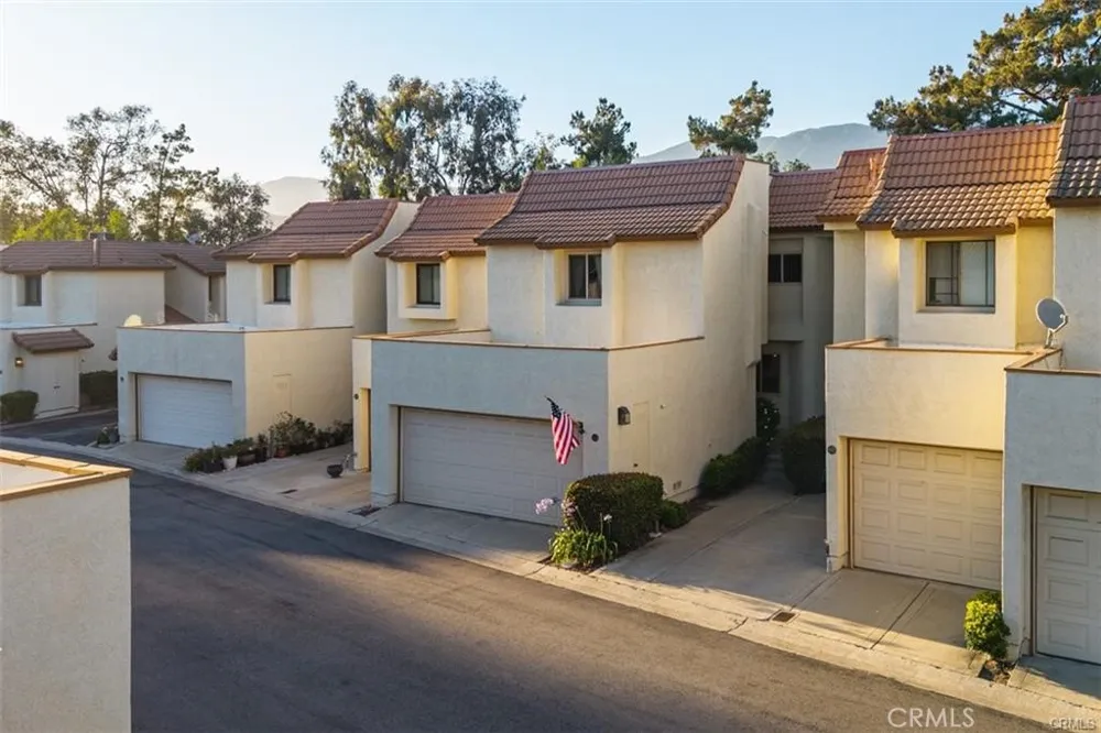 875 Endicott Claremont, CA 91711