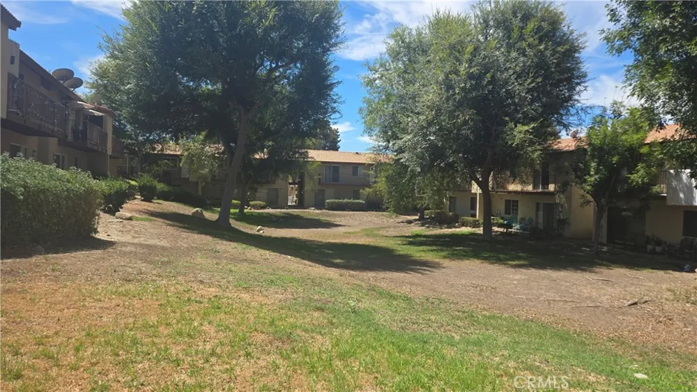 1365 Crafton Avenue Mentone, CA 92359
