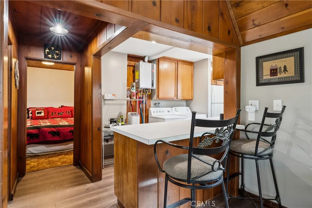 28815 Cedar Lake Arrowhead, CA 92352