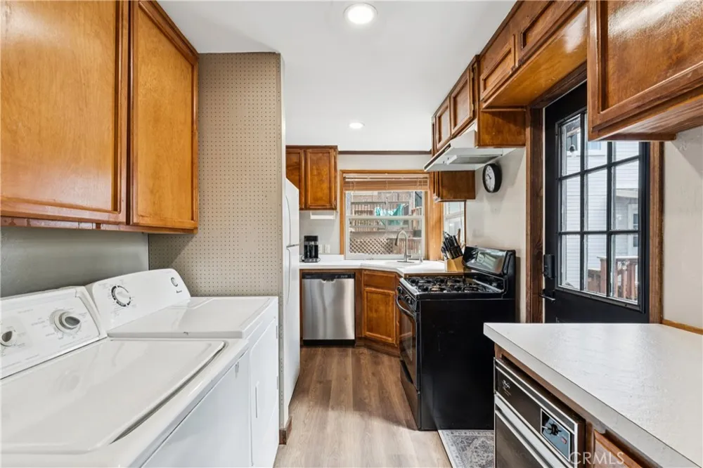 28815 Cedar Lake Arrowhead, CA 92352