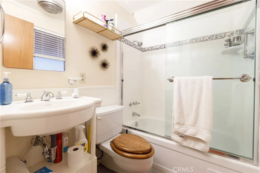 31321 Circle View Running Springs, CA 92382