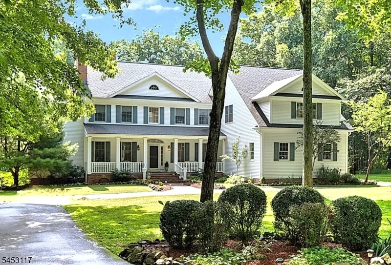 48 Ascot Dr Washington, NJ 07853