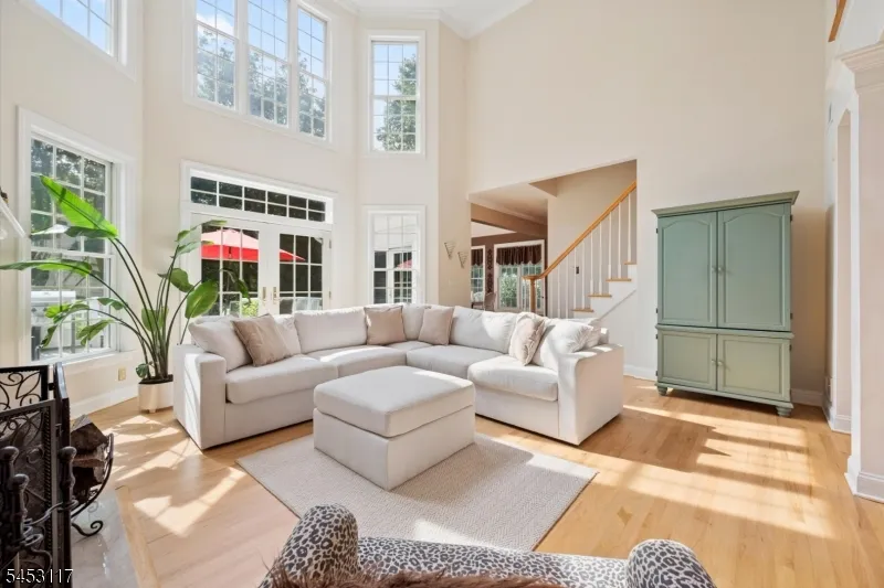 48 Ascot Dr Washington, NJ 07853